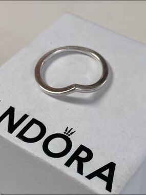 PANDORA Wishbone Ring